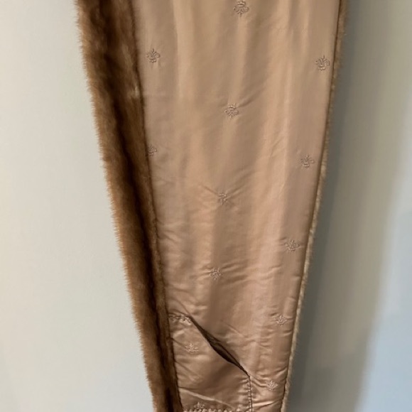 1950'S FUR STOLE WITH POCKETS - Picture 4 of 7